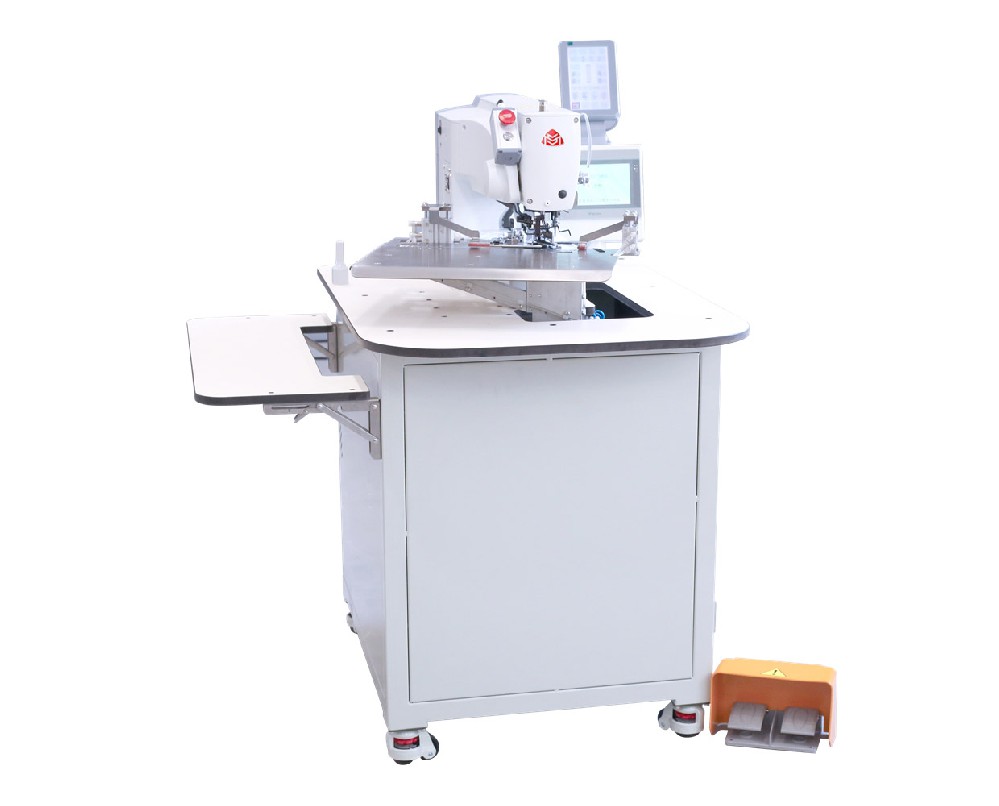 MS-1790DF-AFD-P  POLO衫电子平头锁眼机（自动送料）